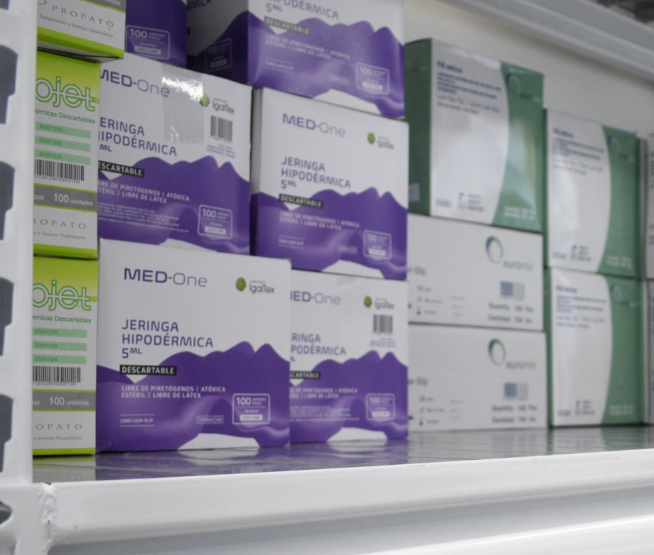 https://www.hmc.mil.ar/assets/img/farmacia.png